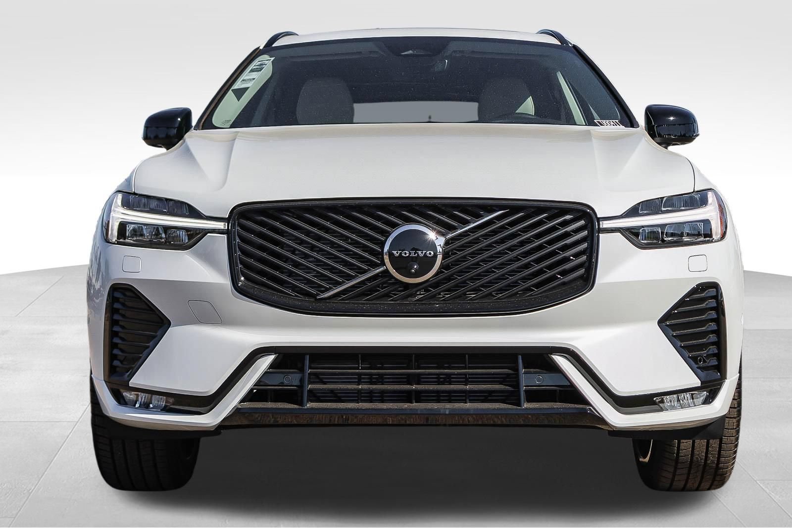 New 2026 Volvo XC60 B5 Ultra AWD/4WD image 2