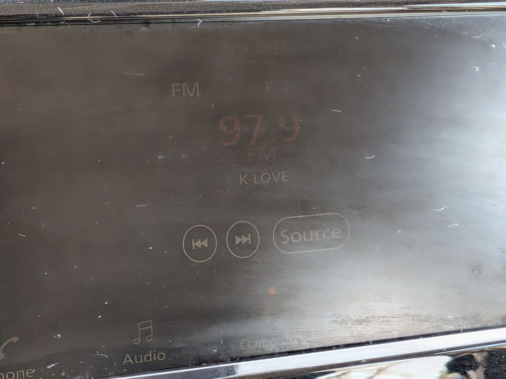 Used 2022 Nissan Rogue Sport SV w/ Technology Package image 15