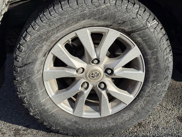 Used 2019 Toyota Land Cruiser image 14