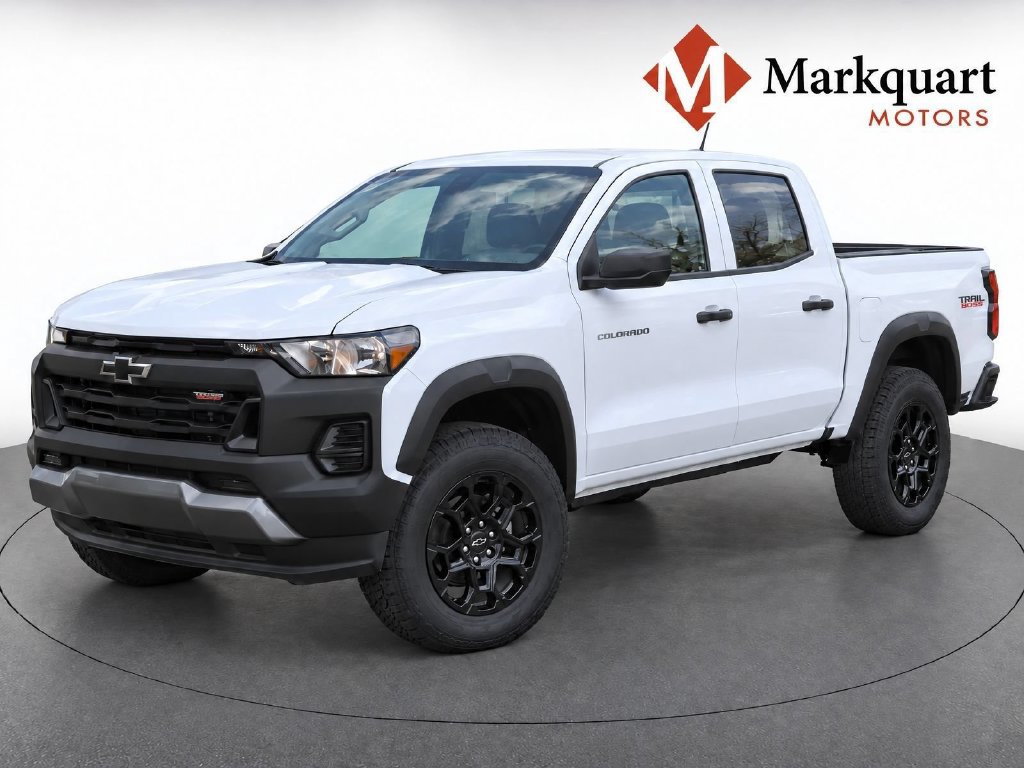 New 2026 Chevrolet Colorado Trail Boss AWD/4WD image 2