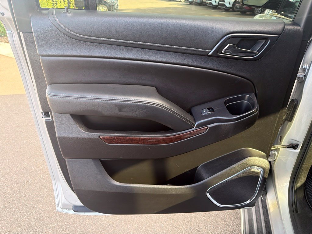 Used 2019 GMC Yukon XL SLT AWD/4WD image 18