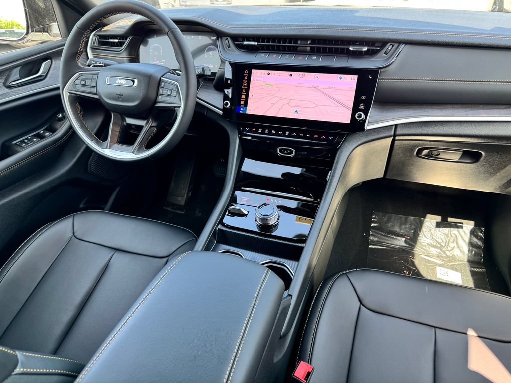 New 2026 Jeep Grand Cherokee L Limited AWD/4WD image 11