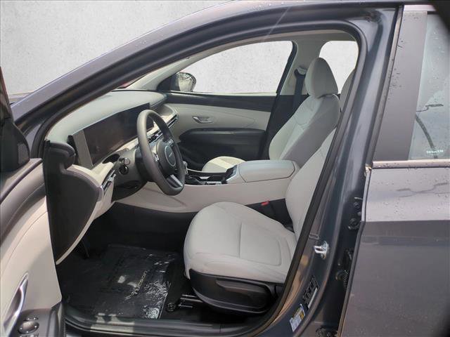 Certified 2025 Hyundai Tucson SE FWD image 15