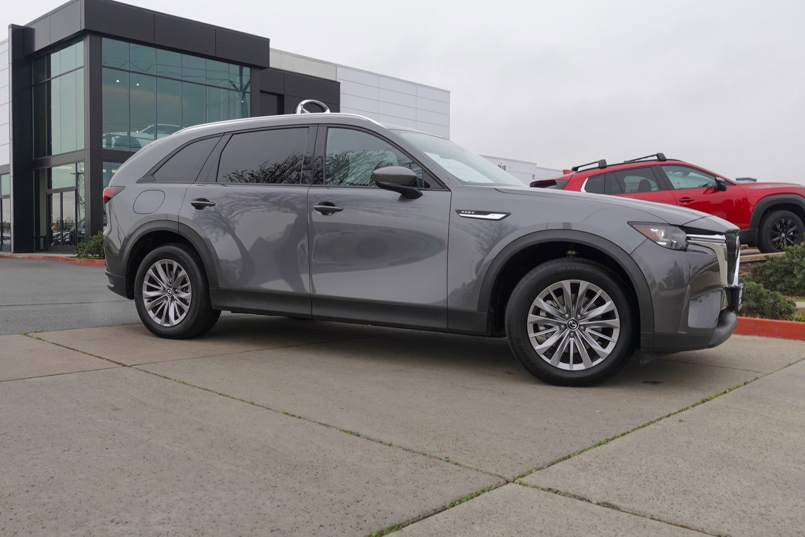 Certified 2024 MAZDA CX-90 Plug-In Hybrid w/ Preferred image 4