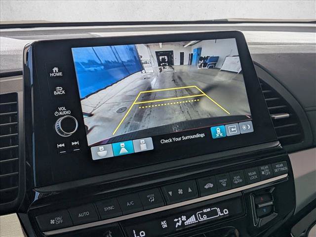 New 2026 Honda Odyssey Touring image 13