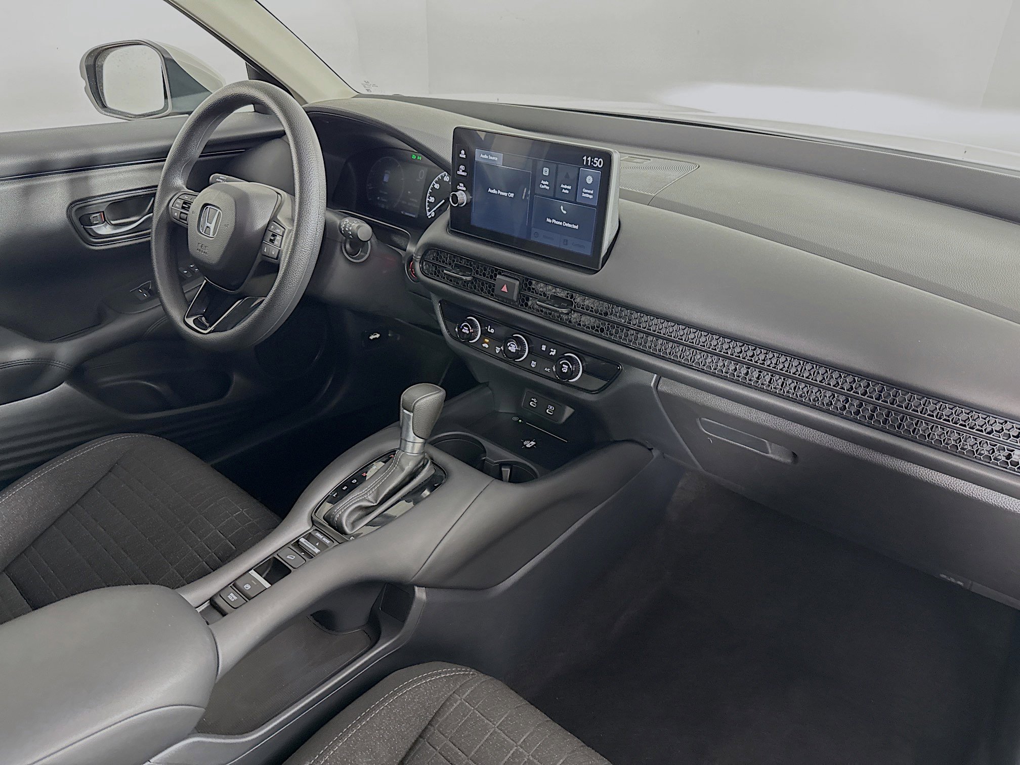 Certified 2026 Honda HR-V LX image 34