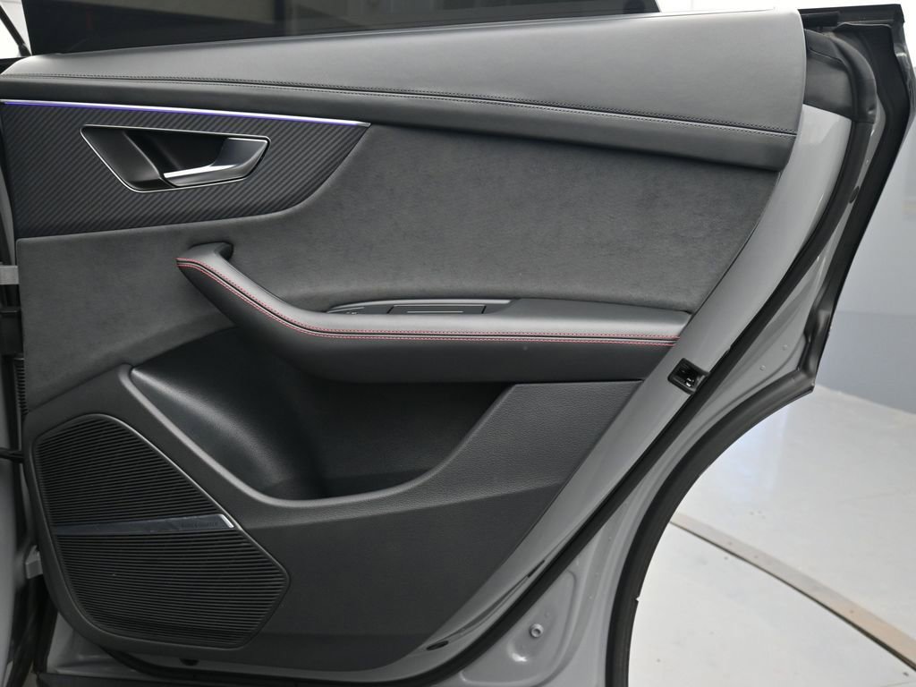 Used 2024 Audi RS Q8 image 22