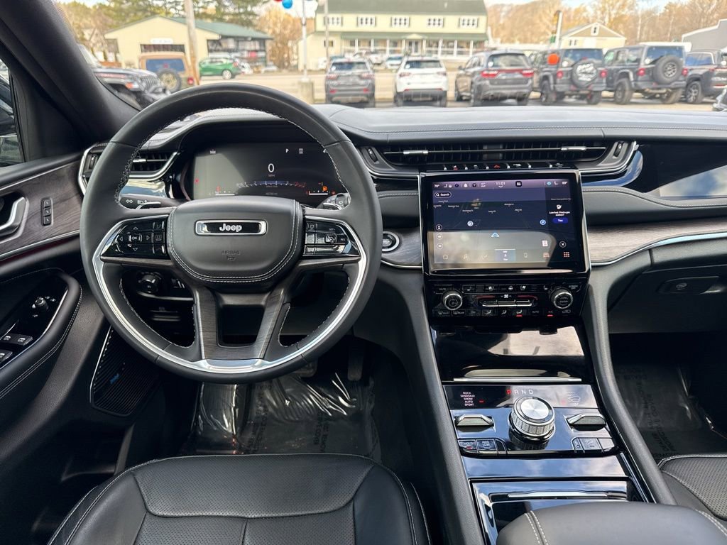 Certified 2023 Jeep Grand Cherokee L Overland w/ Rear Seat Video Group I image 24