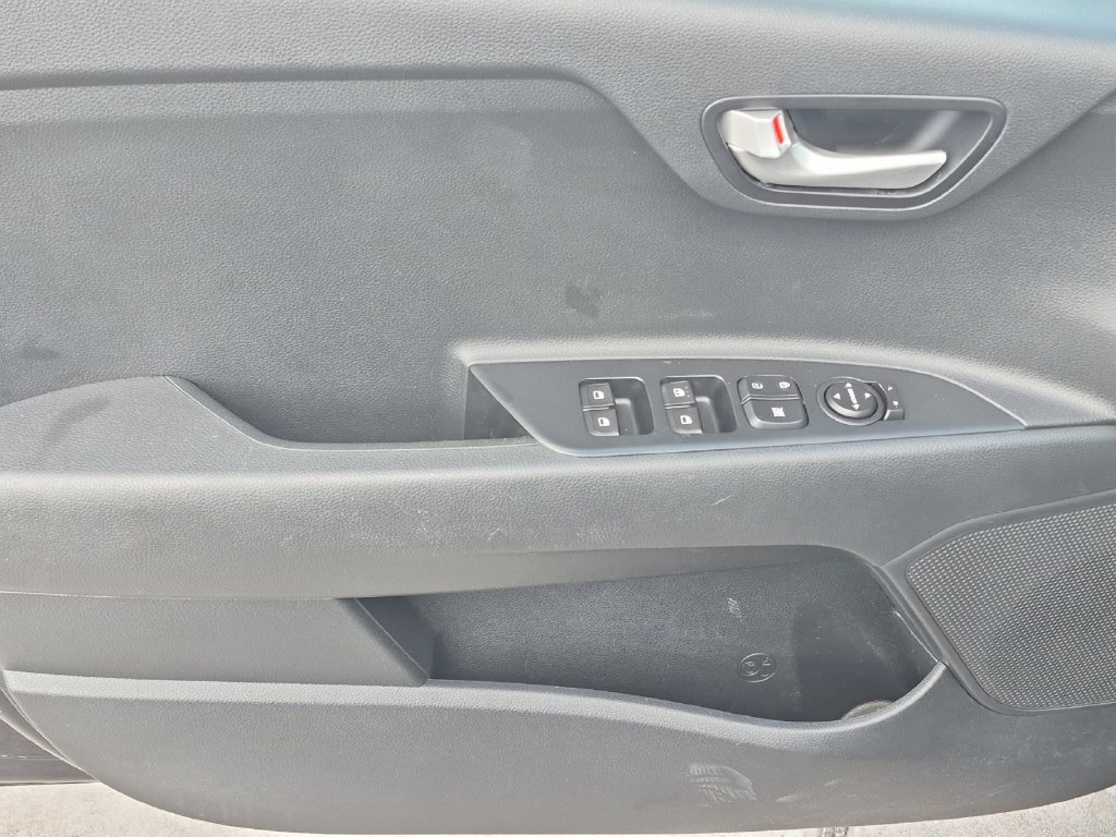 Used 2023 Kia Rio LX FWD image 11