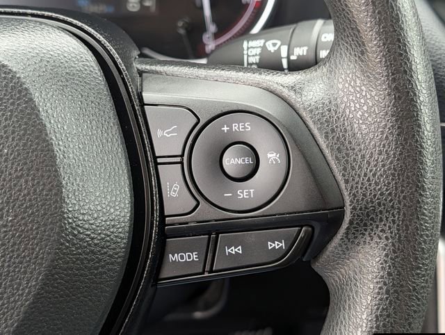 Used 2024 Toyota RAV4 XLE w/ Convenience Package FWD image 20