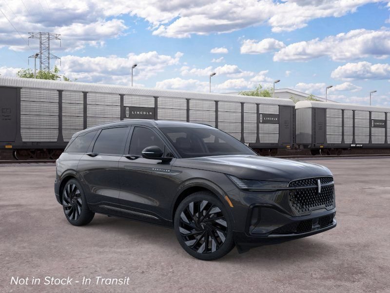 New 2026 Lincoln Nautilus Reserve w/ Jet Appearance Package AWD/4WD image 8