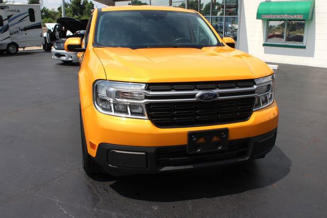 Used 2023 Ford Maverick Lariat w/ Lariat Luxury Package image 16