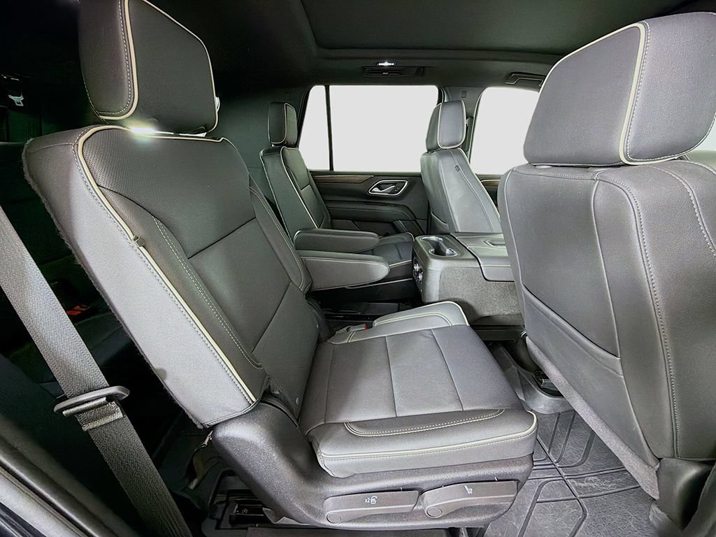 Used 2024 Chevrolet Tahoe Premier w/ Premium Package AWD/4WD image 29