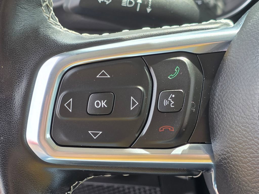 Used 2023 Jeep Wrangler Unlimited Sahara w/ Cold Weather Group image 17