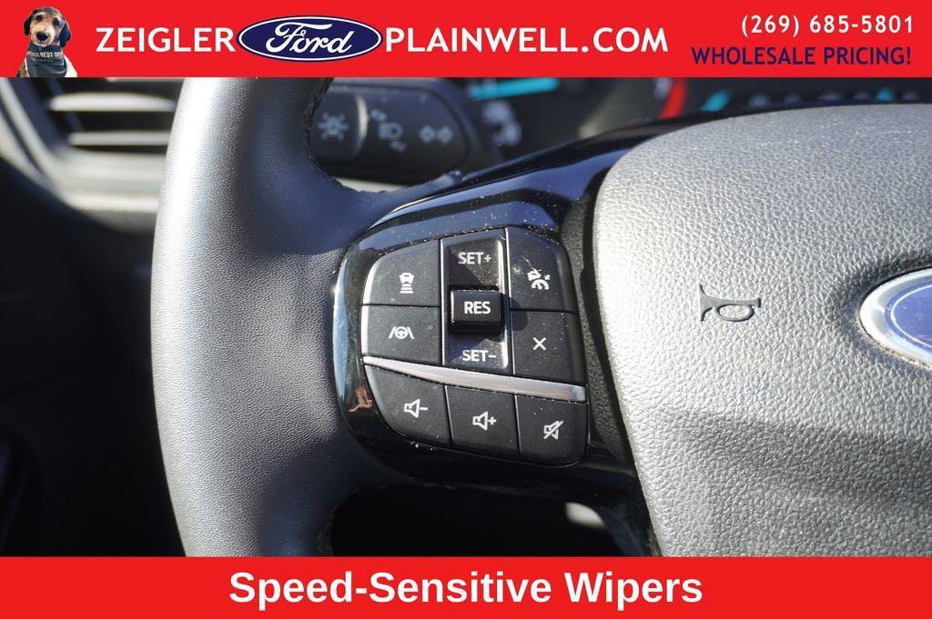 Used 2022 Ford Escape SE w/ Cold Weather Package image 23