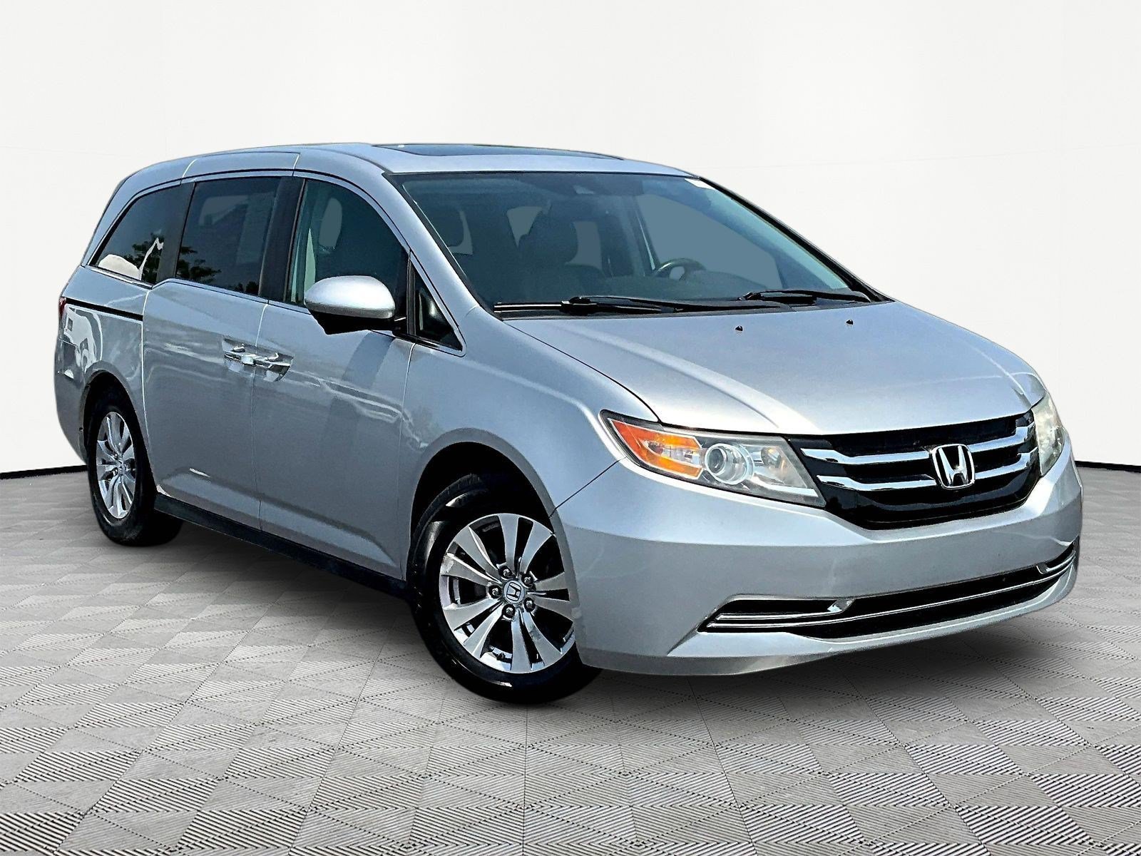 Used 2014 Honda Odyssey EX-L image 3