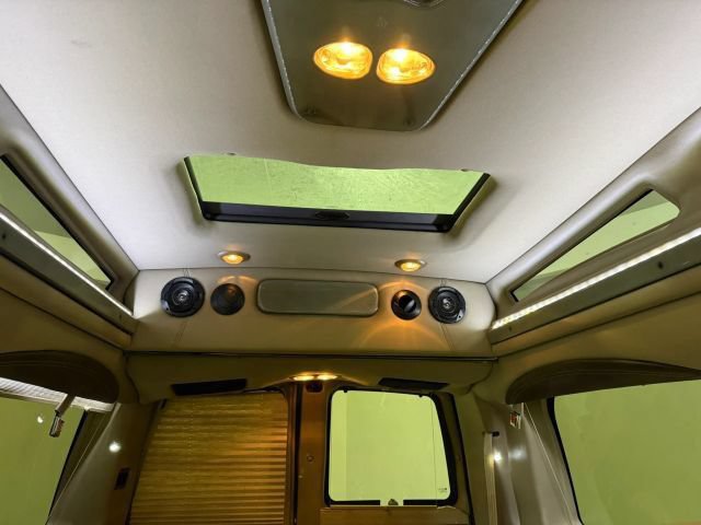 Used 2017 Chevrolet Express 2500 RWD image 29