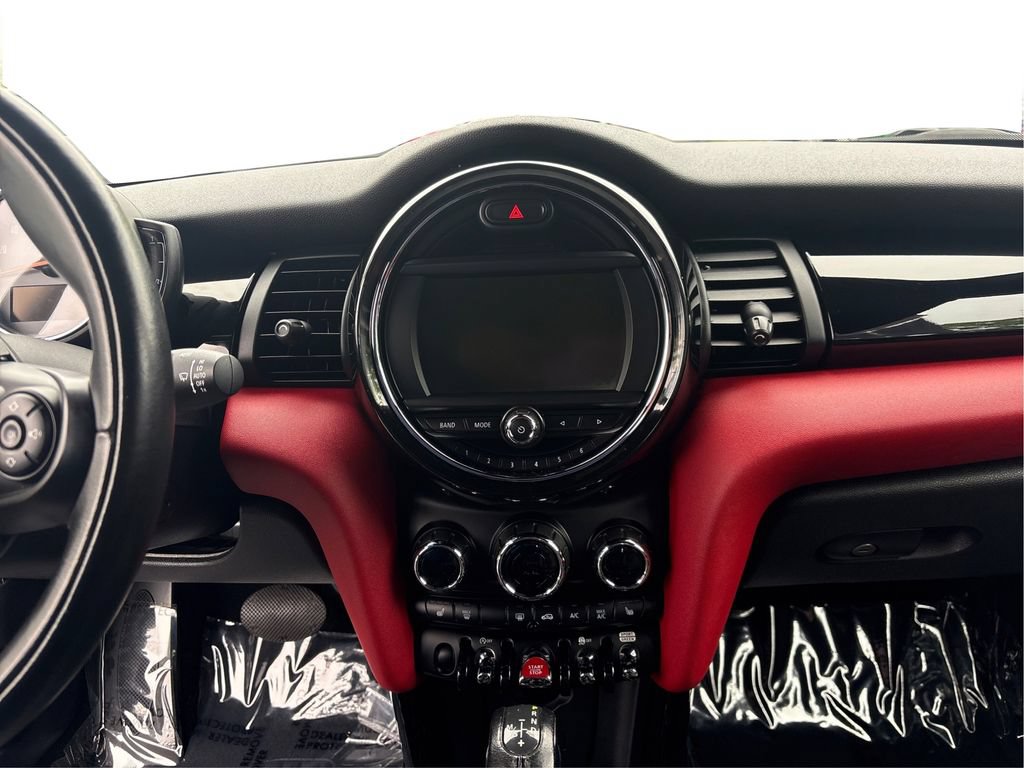 Used 2018 MINI Cooper Convertible FWD image 16
