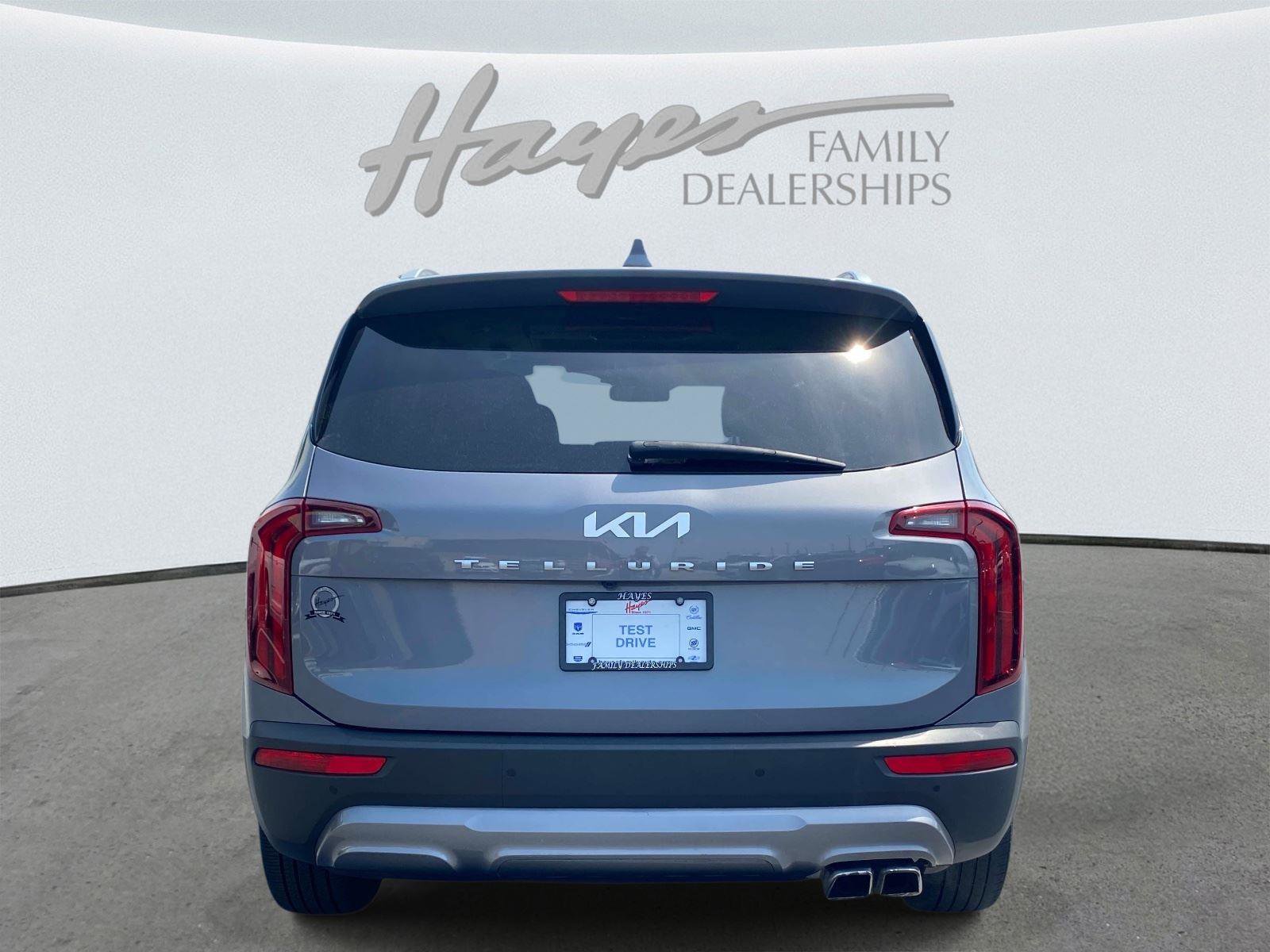 Used 2022 Kia Telluride S image 4