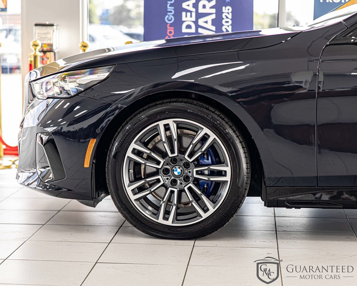 Used 2026 BMW 530i xDrive AWD/4WD image 7