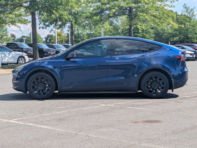 Used 2024 Tesla Model Y Long Range AWD/4WD image 9
