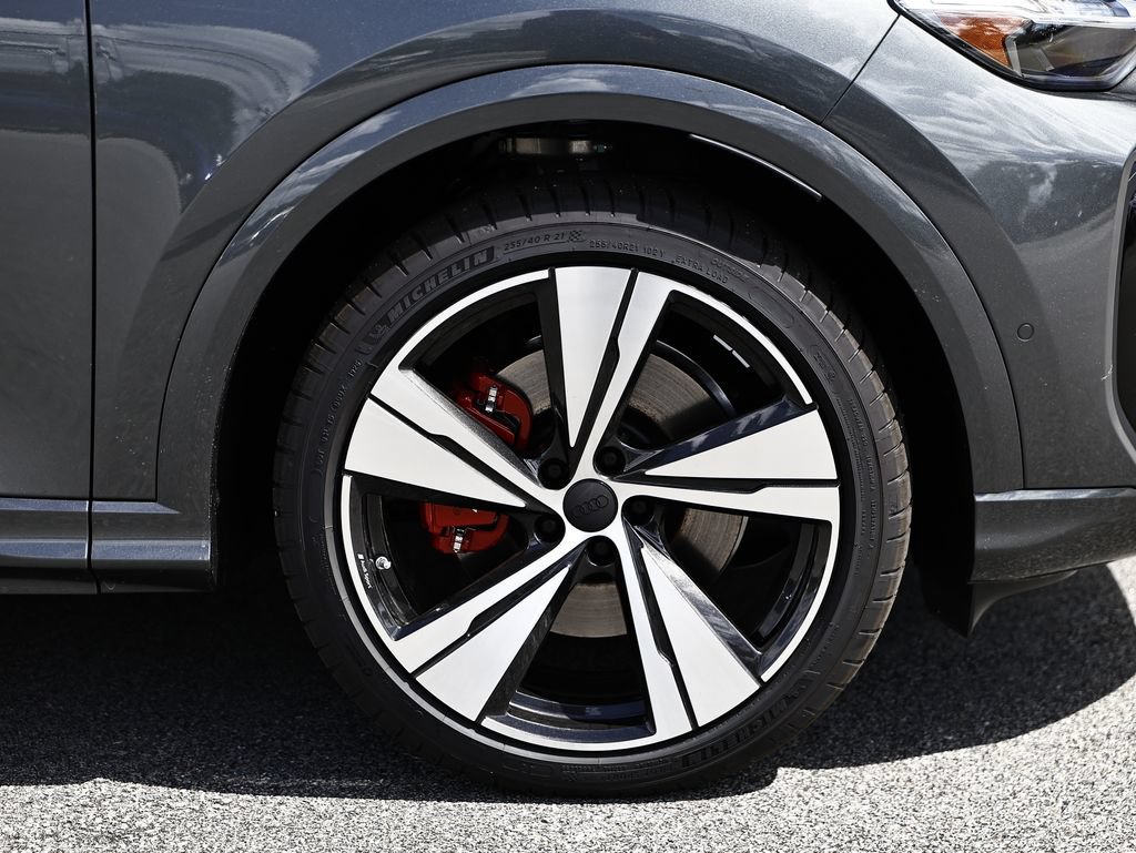New 2026 Audi SQ5 Premium Plus AWD/4WD image 5