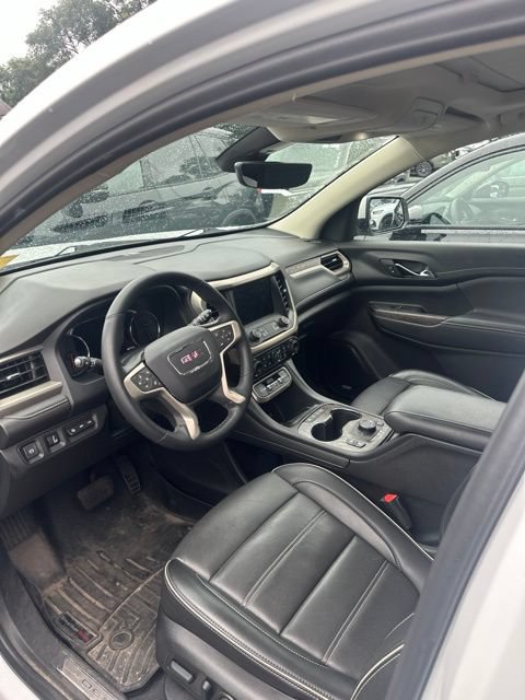 Used 2023 GMC Acadia Denali w/ Denali Technology Package AWD/4WD image 5