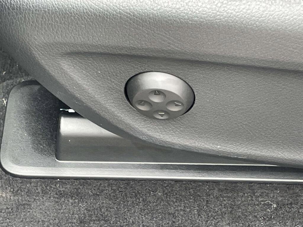 New 2026 Mercedes-Benz GLE 350 4MATIC image 18