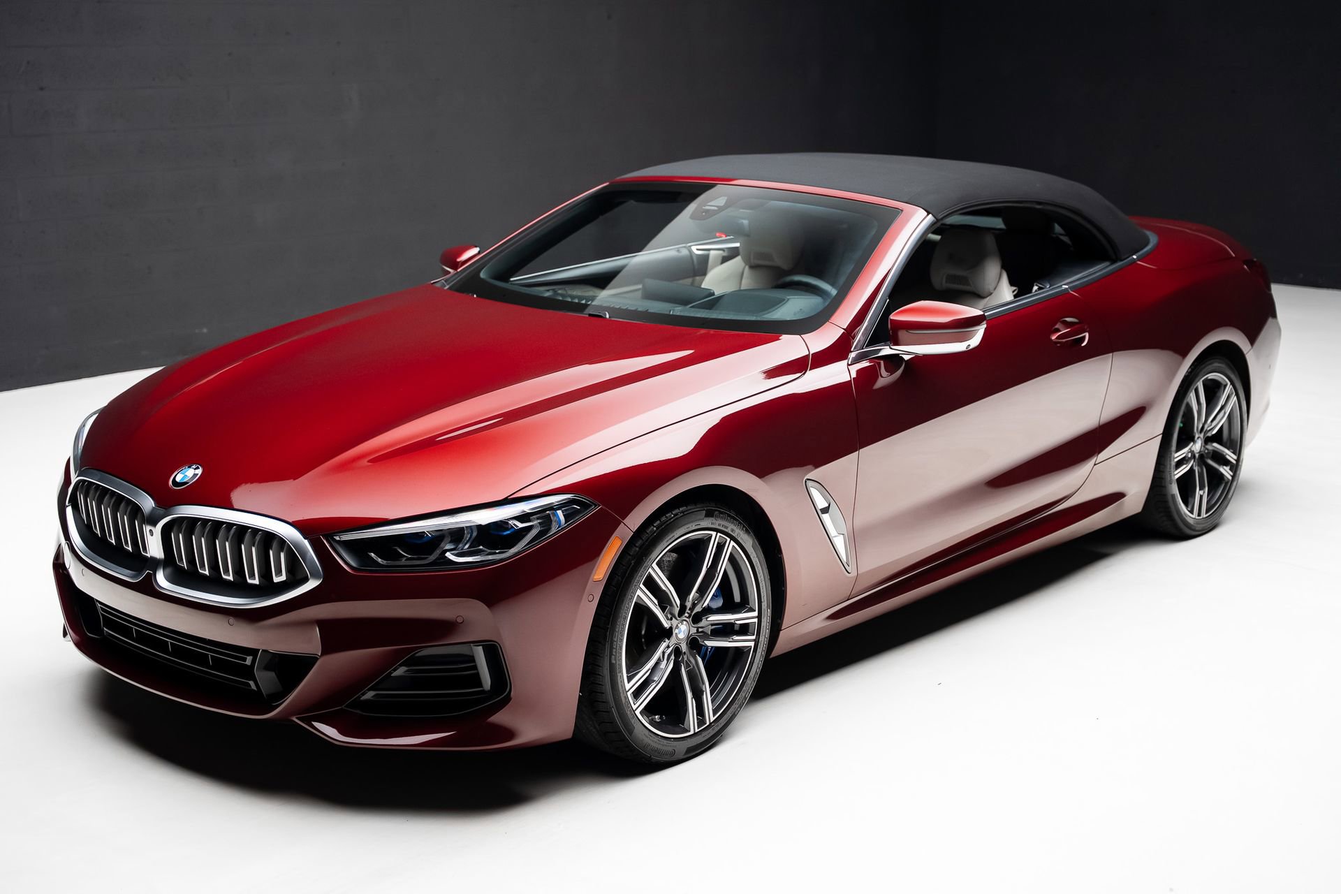 Used 2023 BMW 840i Convertible w/ Comfort Seating Package RWD image 5