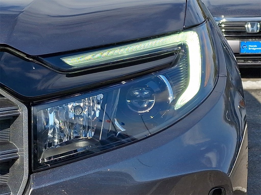 Used 2025 Honda Ridgeline TrailSport image 9