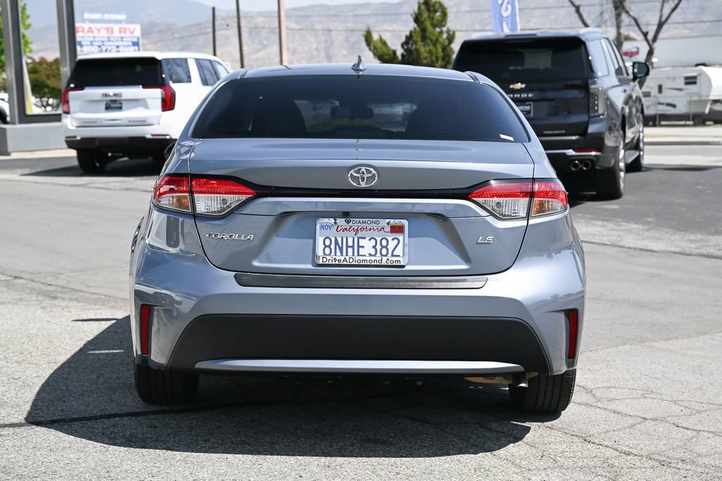 Used 2020 Toyota Corolla LE w/ Carpet Mat Package (TMS) FWD image 6