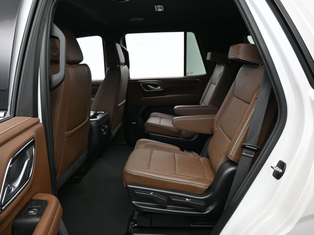 Used 2024 Chevrolet Tahoe High Country image 34