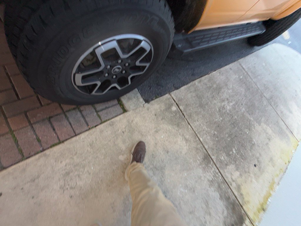 Used 2021 Ford Bronco Outer Banks AWD/4WD image 10