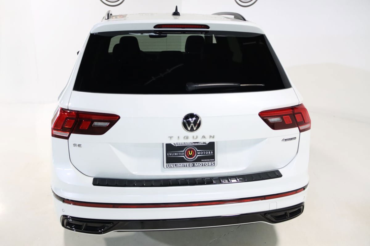 Used 2023 Volkswagen Tiguan SE R-Line AWD/4WD image 24