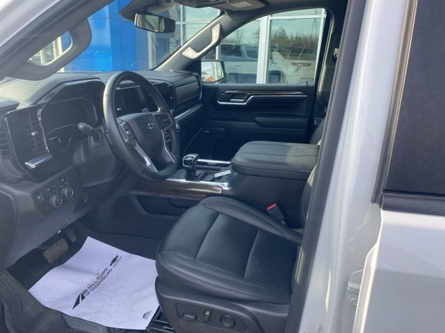 Used 2024 Chevrolet Silverado 1500 RST w/ Rally Edition AWD/4WD image 8