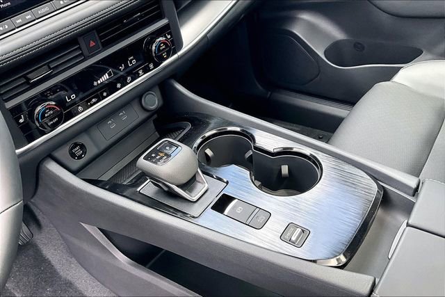 New 2026 Nissan Rogue SV image 7