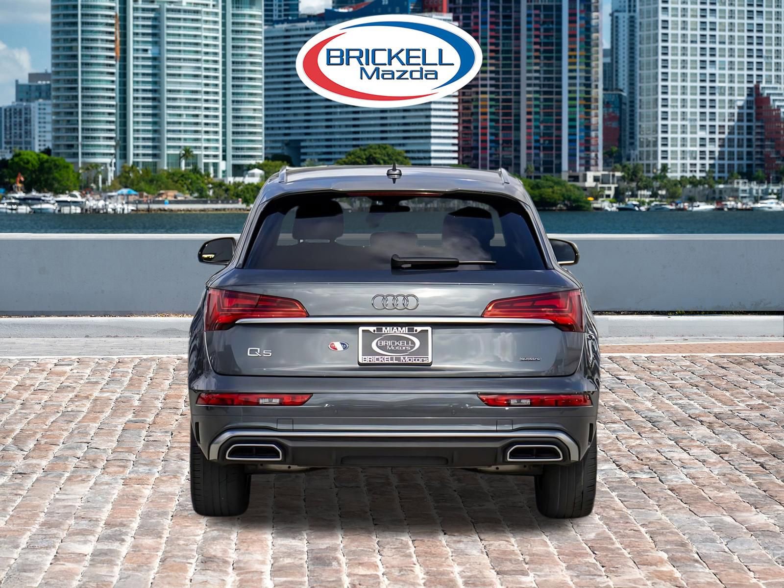 Used 2023 Audi Q5 2.0T Premium w/ Convenience Package image 3