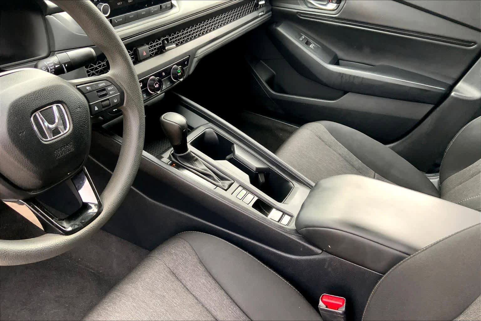 Used 2023 Honda Accord EX image 17