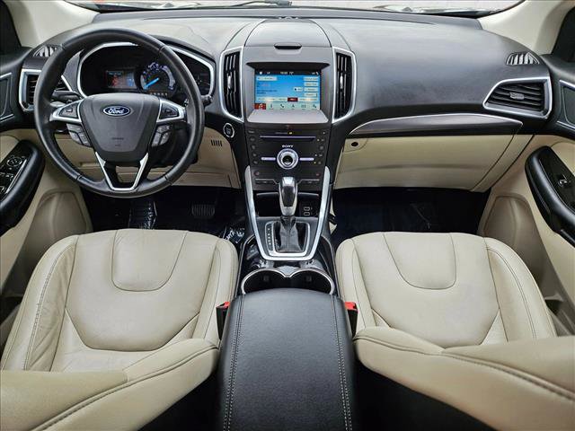 Used 2018 Ford Edge Titanium w/ Technology Package image 17
