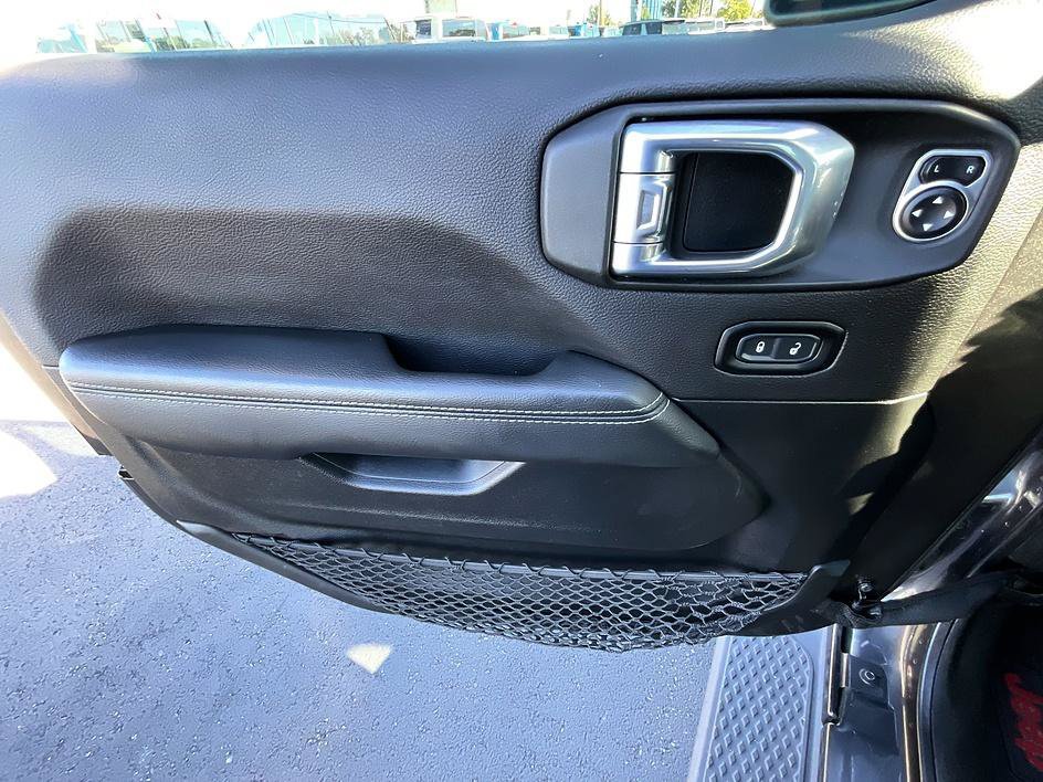 Used 2021 Jeep Gladiator Overland w/ Uconnect 4C Nav & Sound Group AWD/4WD image 18