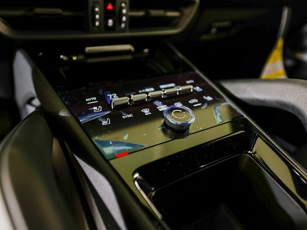 Certified 2026 Porsche Cayenne AWD/4WD image 21