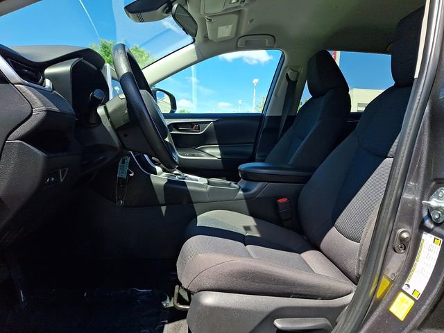 Certified 2023 Toyota RAV4 LE AWD/4WD image 13