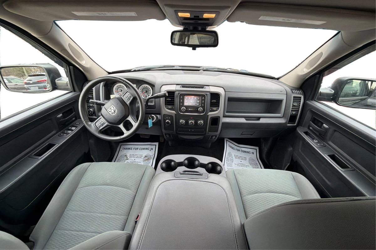 Used 2015 RAM 1500 Express image 26