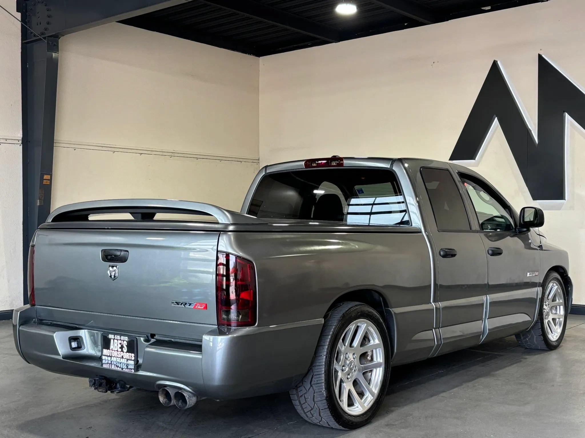 Used 2006 Dodge Ram 1500 Truck 2WD Quad Cab w/ Communication Pkg image 4