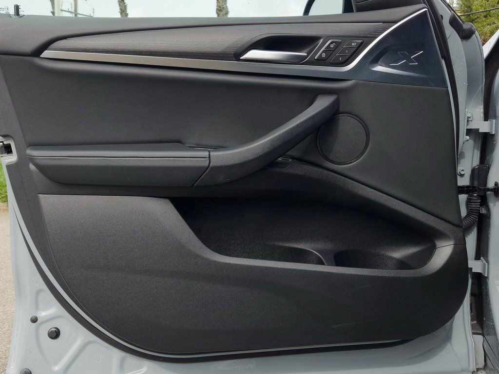 Used 2023 BMW X4 xDrive30i w/ M Sport Package image 10