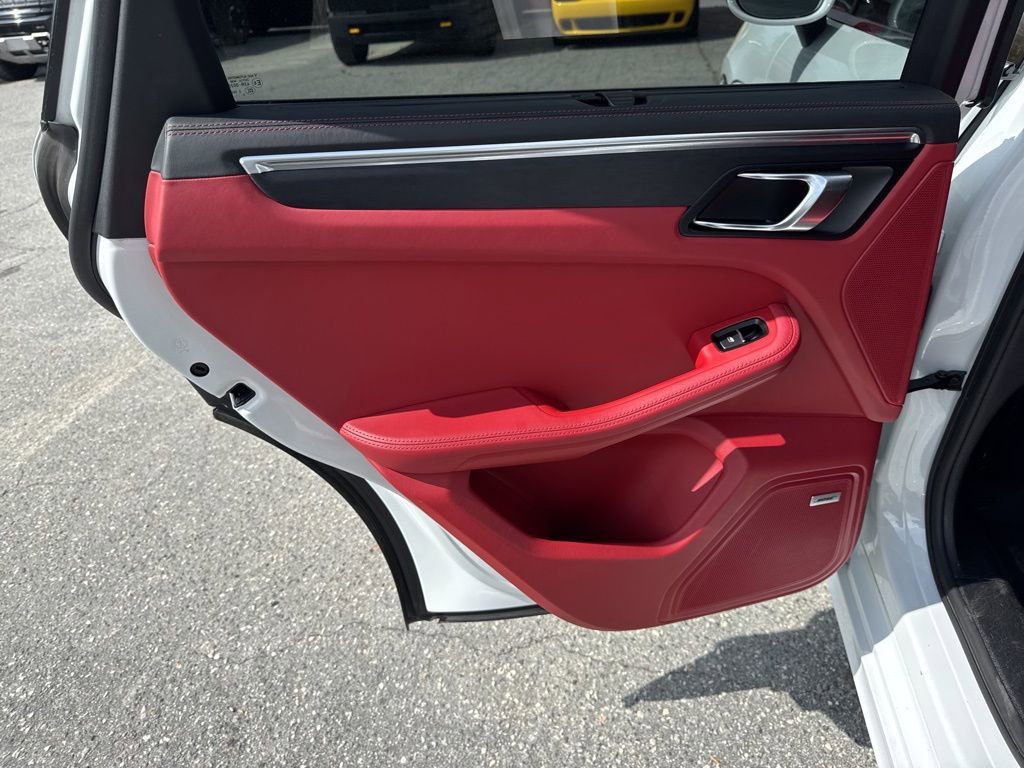 Used 2021 Porsche Macan GTS image 30
