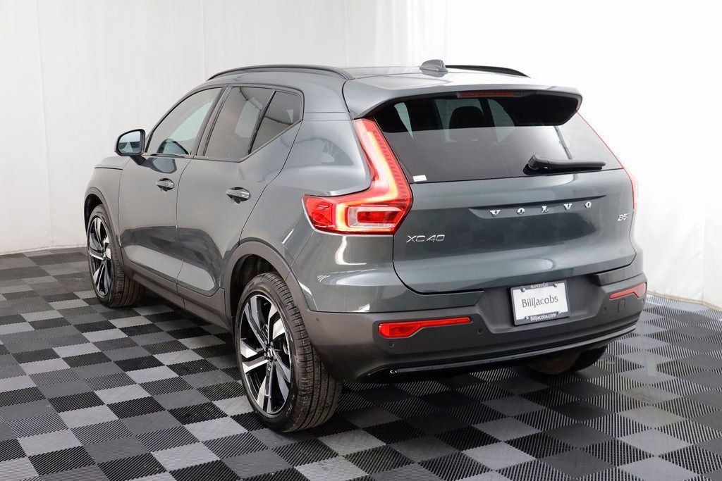 Used 2026 Volvo XC40 B5 Ultra w/ Climate Package image 16