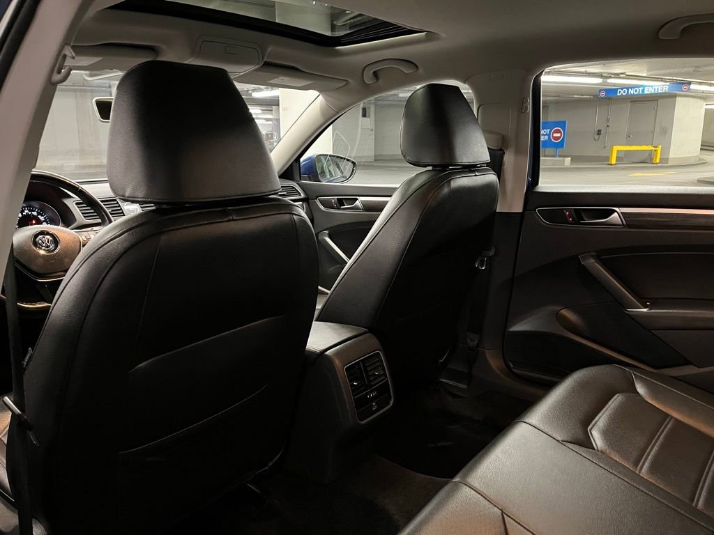 Used 2017 Volkswagen Passat 1.8T SE image 19