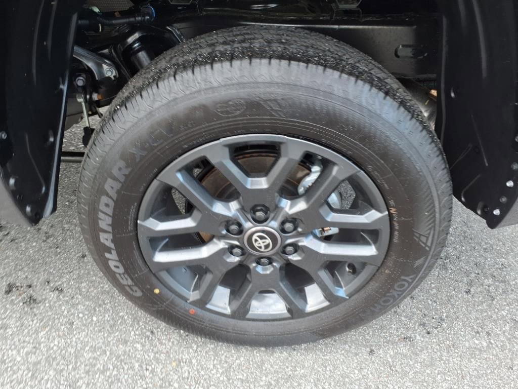 New 2025 Toyota Tundra Platinum image 8