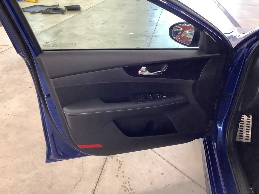 Certified 2024 Kia Forte GT-Line FWD image 17